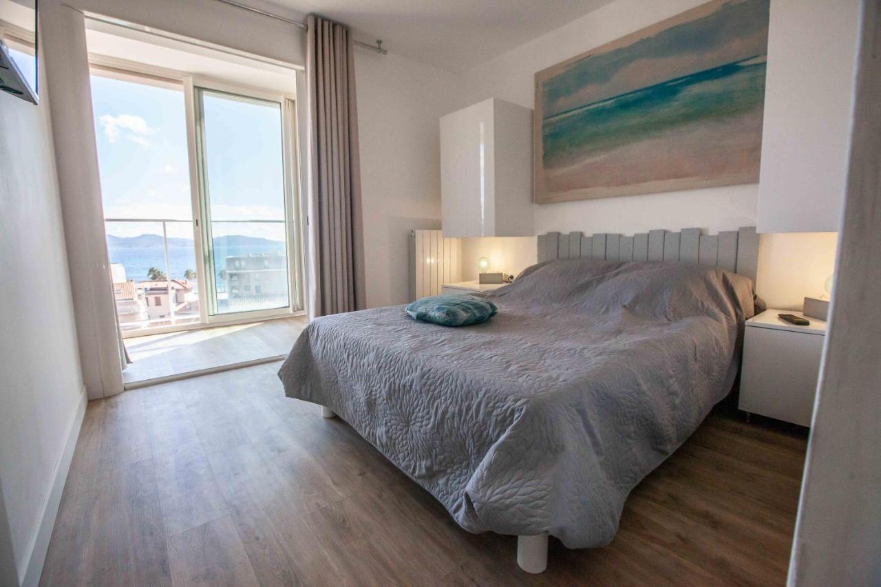 Tres Beau T2 Climatise Refait A Neuf, Vue Panoramique Exceptionnelle A 120m A Pied De La Appartement *